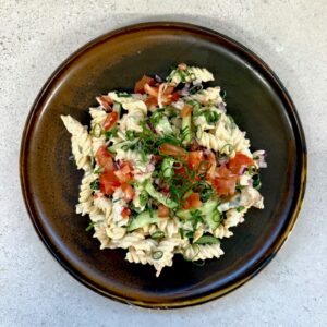 Pastasalade van het huis/ pers