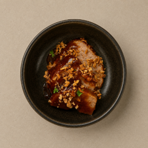 KALFSFRIKANDON MET BRUINE SAUS